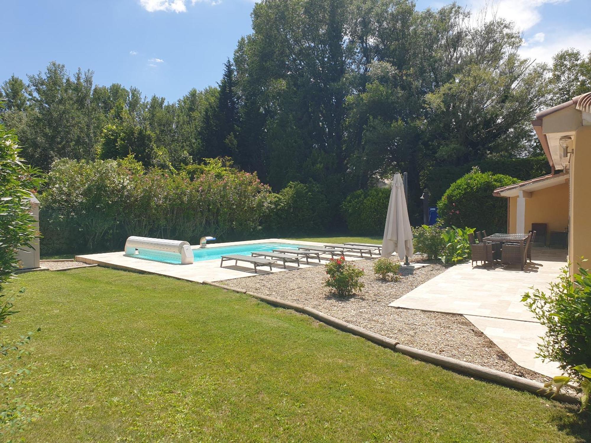 La villa provençale Sarrians Exterior foto